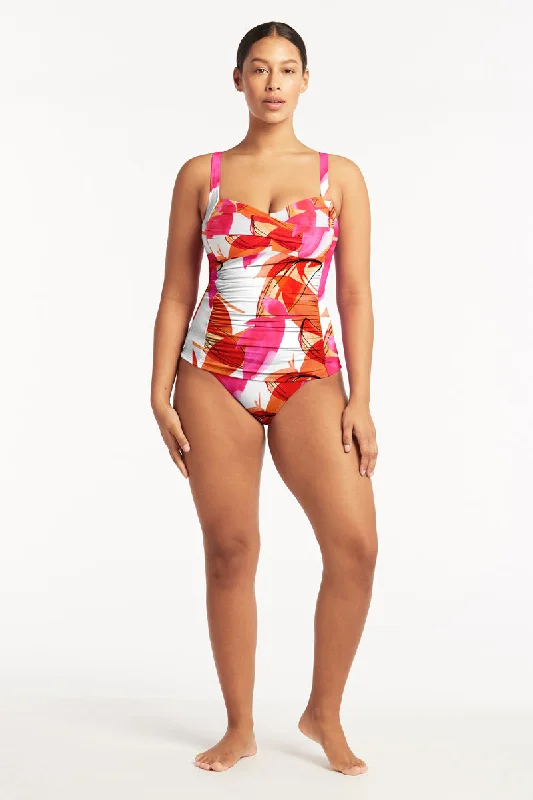 boho crochet swimwear-Sublime Twist Front Tankini